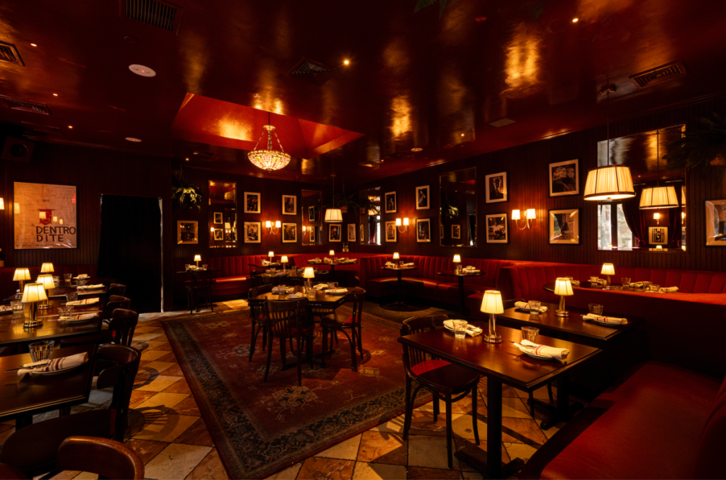 Floradora interior