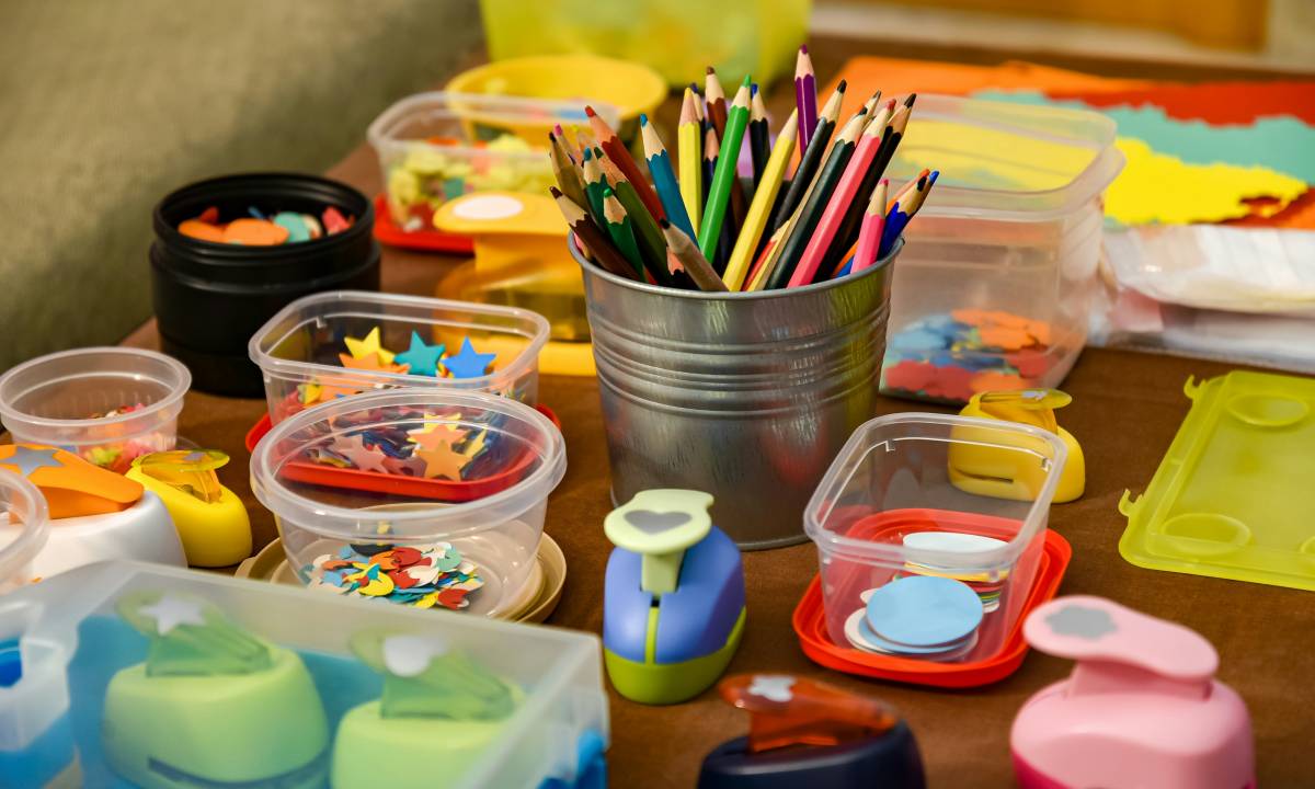 Brooklyn Public Library just launched it's first ever craft library, where New Yorkers can borrow free DIY supplies— with 3D printers, Cricuts, button makers, screen printing gear and more