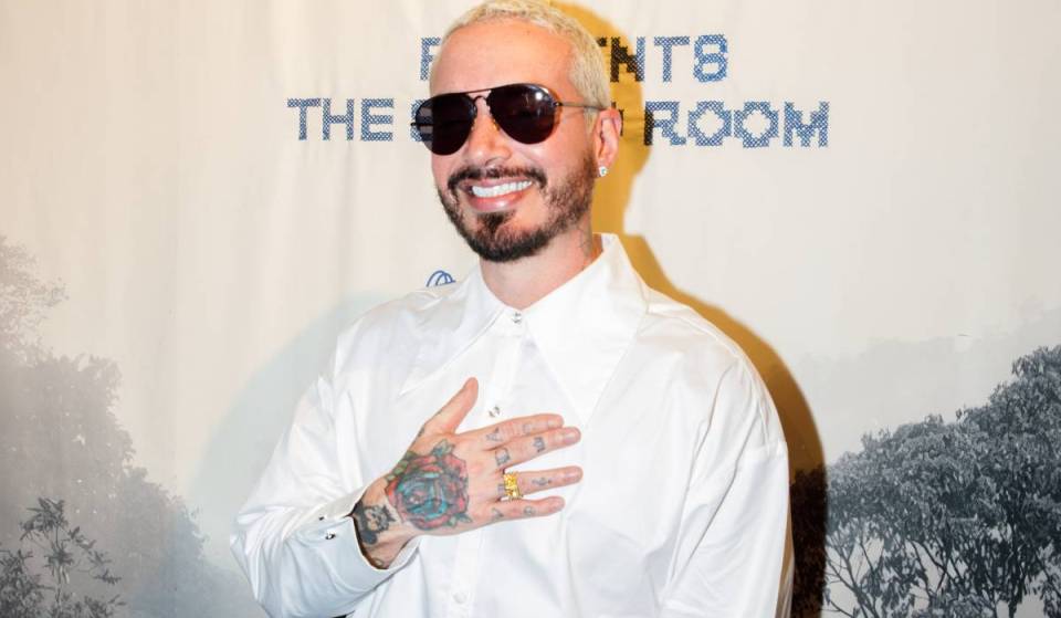Interview exclusive : J Balvin parle de son attachement à New York, de la façon dont il fait découvrir la Colombie à SoHo avec Vélez, et bien plus encore
