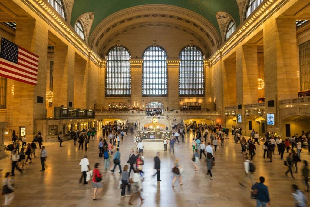 Amtrak e NJ Transit sospenderanno il servizio ferroviario per New York per cinque settimane questo autunno, mentre le squadre completano importanti lavori infrastrutturali che interessano oltre 280 treni