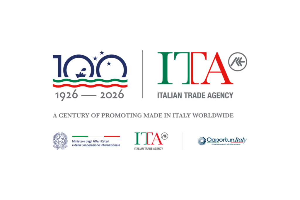 Stringa ITA 100 trittico pos payoff eng (1).png