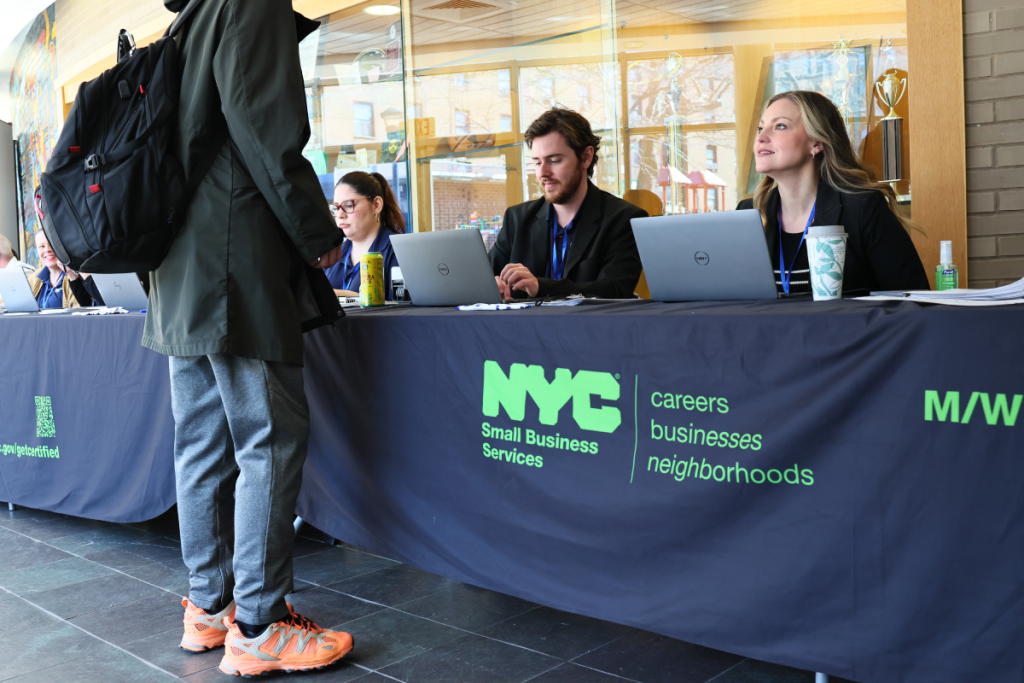 New York ouvre un nouveau centre pour l’emploi afin de mettre les New-Yorkais en relation avec des postes bien rémunérés