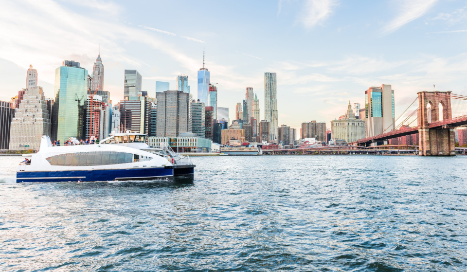 Die NYC Ferry fährt jeden Donnerstag im Oktober auf ausgewählten Strecken kostenlos