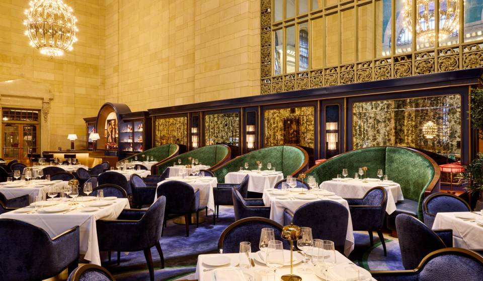 S&rsquo;inspirant de l&rsquo;époque Art déco des années 1930, quand ce terminal historique a été construit, un nouveau restaurant haut de gamme spécialisé dans les fruits de mer et les steaks fait revivre «l&rsquo;âge d&rsquo;or des sorties» à Grand Central, à New York