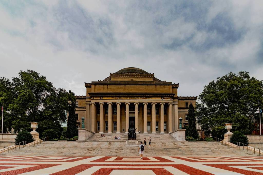 Esta universidad de Nueva York ha sido calificada como la mejor del estado para 2027: echa un vistazo a la lista completa para ver en qué puesto está tu universidad 