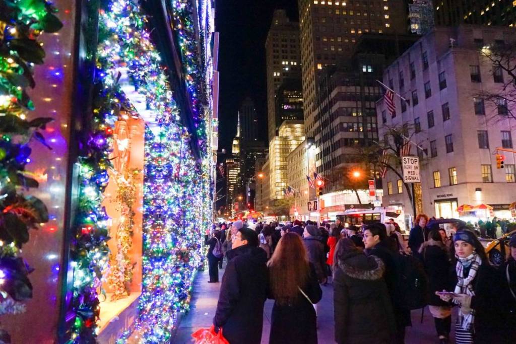 Vetrine natalizie di Saks Fifth Avenue