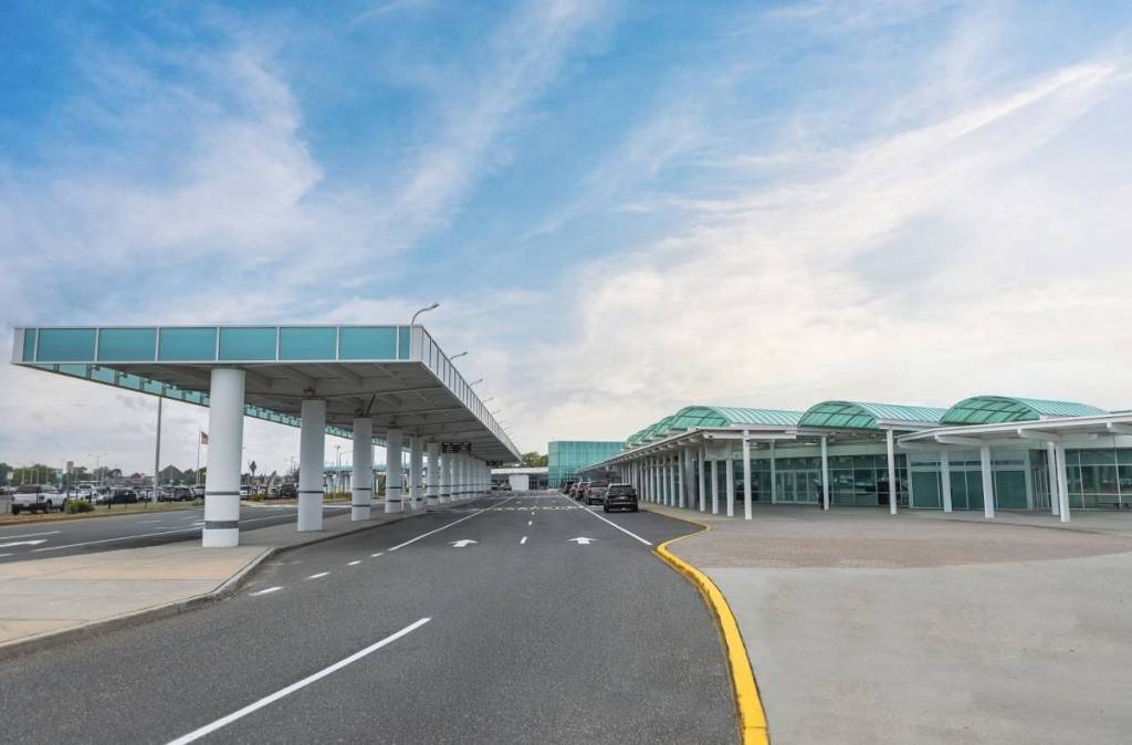Long Island MacArthur Airport (ISP)