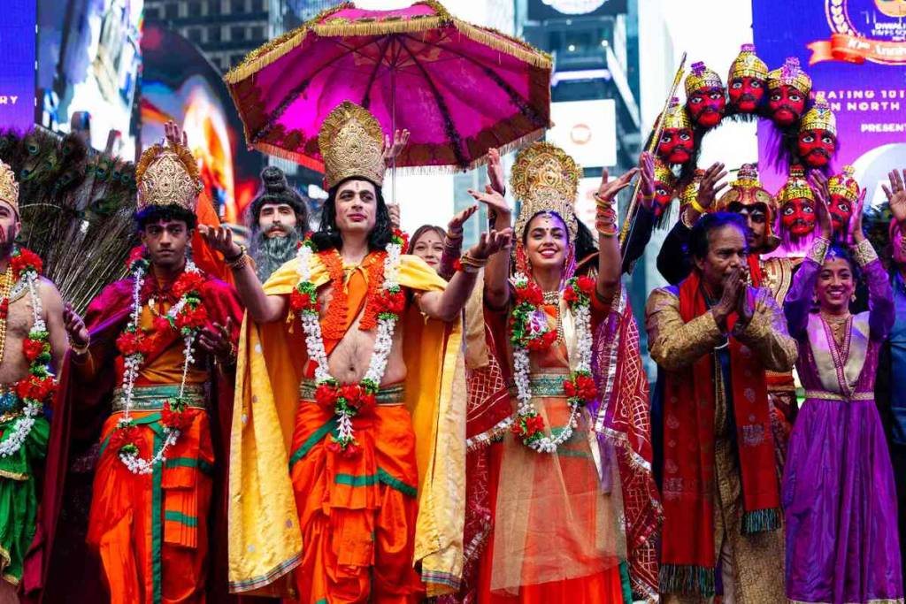 Das Herz von Manhattan steht diesen Samstag für das größte Diwali-Fest außerhalb Indiens still und bringt eine riesige kostenlose Feier zum 11. Jubiläum an den Times Square