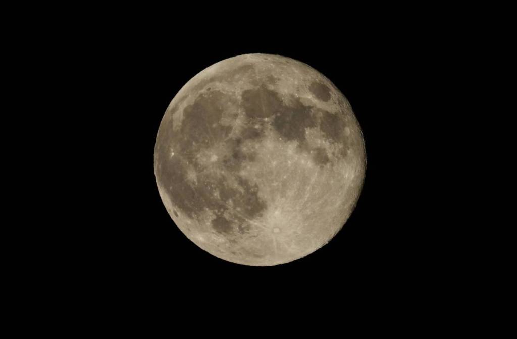 A deslumbrante Lua do Caçador de outubro surge novamente sobre Nova York esta noite — veja aqui o melhor horário para ver a lua brilhante antes do Halloween