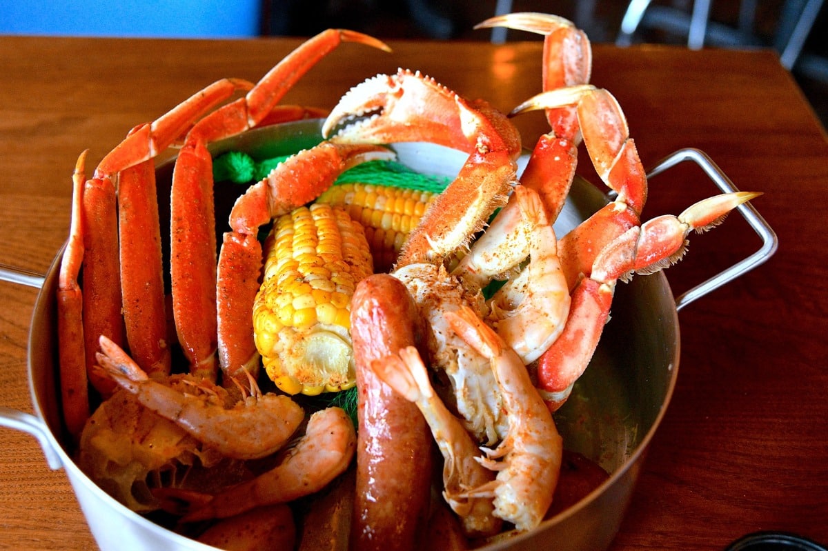 9 Seafood Restaurants In Orlando That Are An Absolute Catch