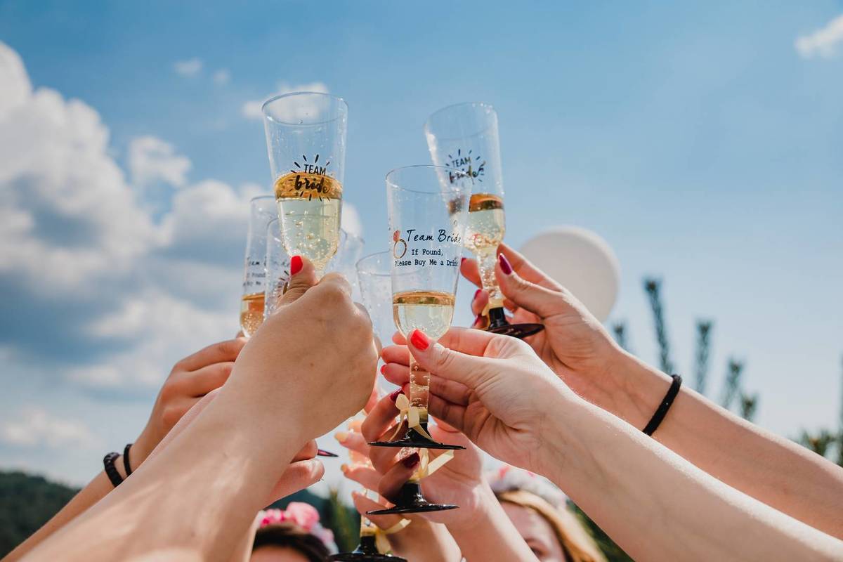 bachelorette party champagne glasses