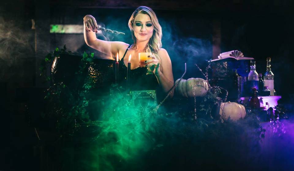 Unleash Your Inner Wizard At This 4-Part ‘Boozy Cauldron Tavern Cocktail Experience’ Rolling Into Orlando