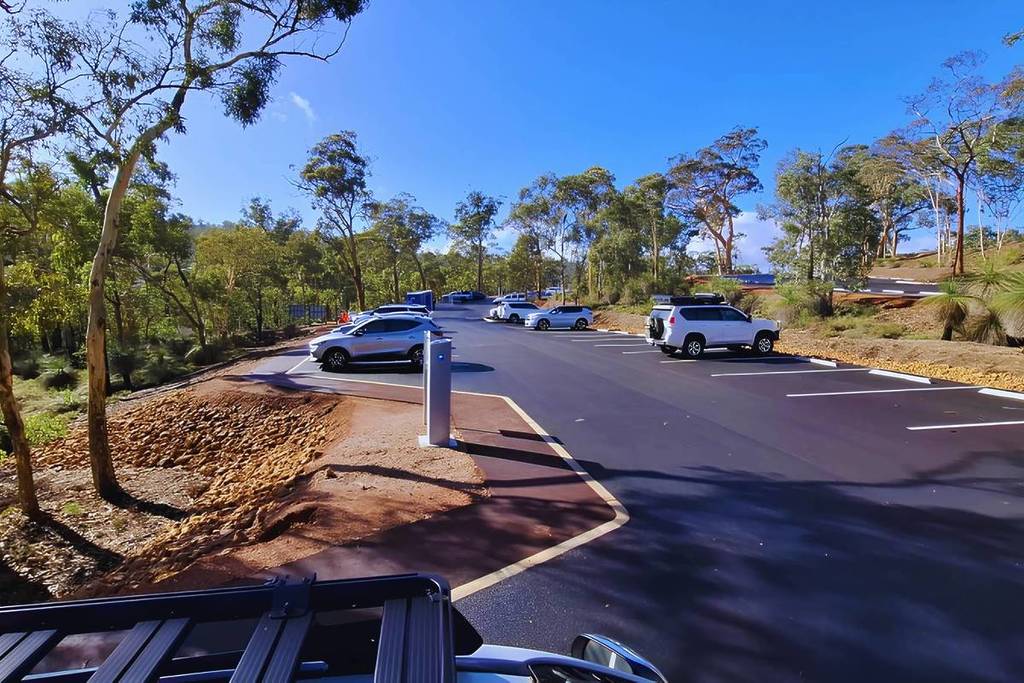 West Ridge carpark. Photo - DBCA