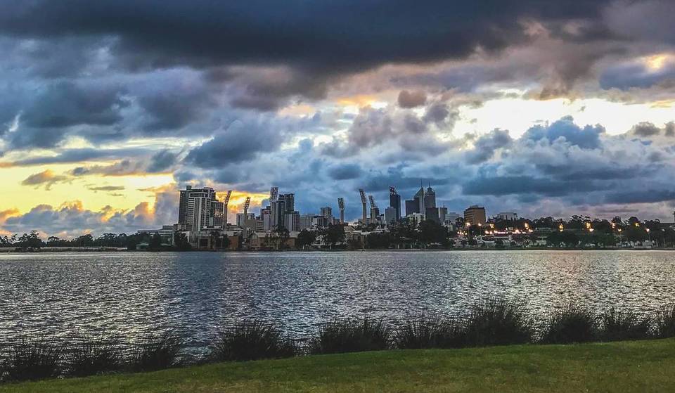 Strong winds and heavy showers are about to hit Perth – this is exactly when the rain will peak over WA Day weekend