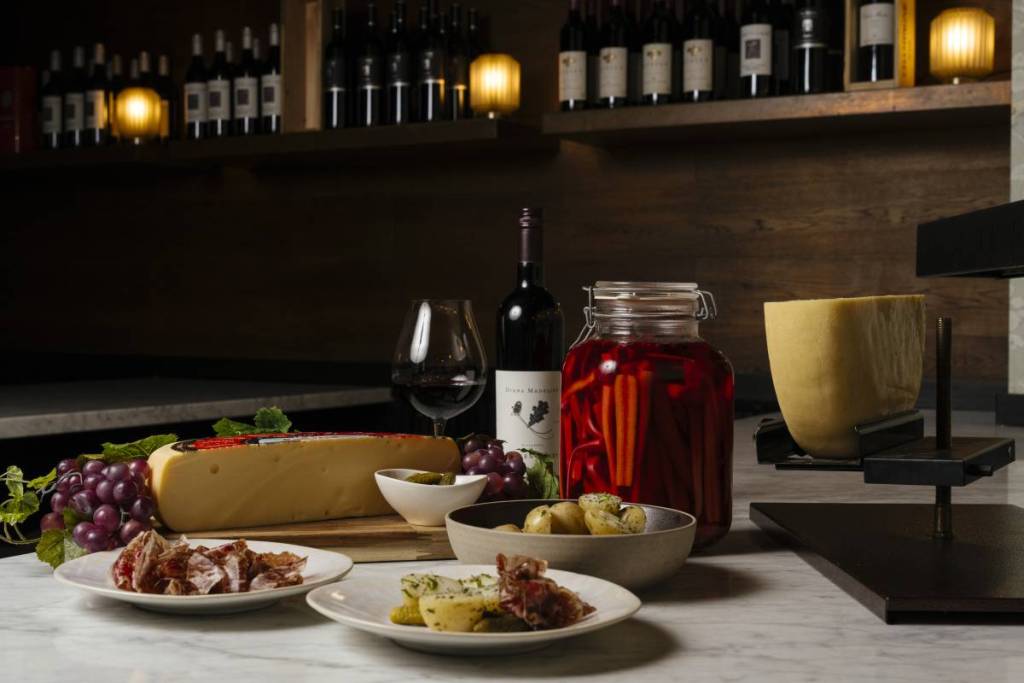 Fromage Affair_Small Print_Shot by Thom_1