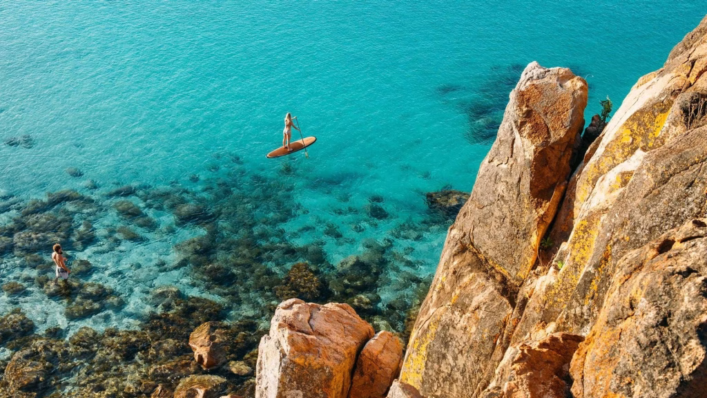 Forget Rottnest Island: This coastal town in WA has Maldives-like blue waters and incredible whale watching