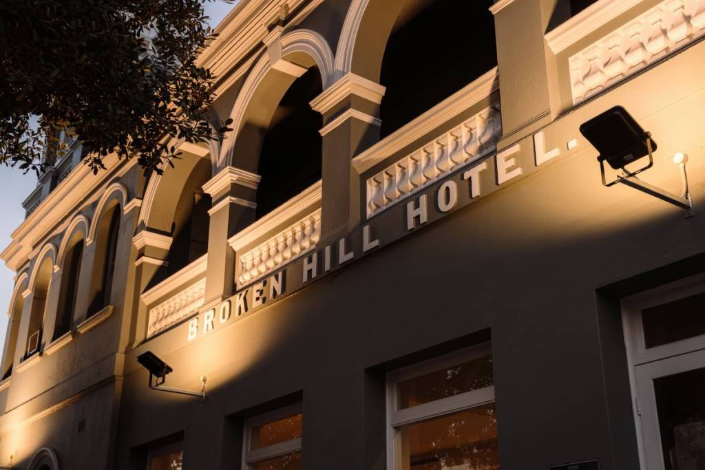 Broken Hill Hotel Venue - Two Mile Spring Bar