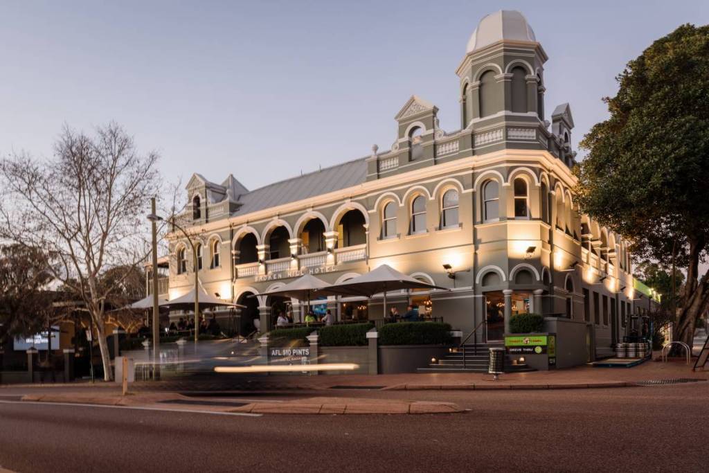 Broken Hill Hotel Venue - Two Mile Spring Bar photo 2