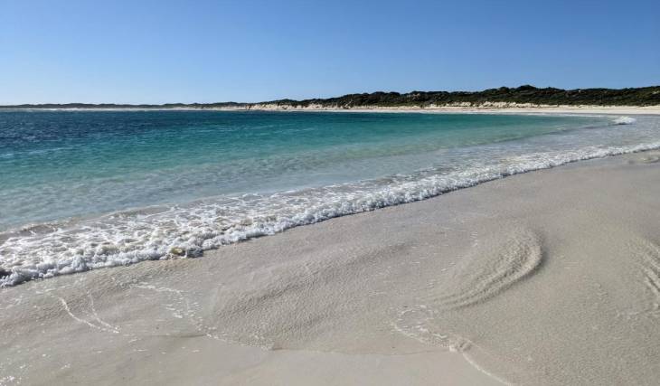 This coastal town in WA is the ultimate spring getaway – with white beaches and fresh crayfish just 2.5 hours from Perth
