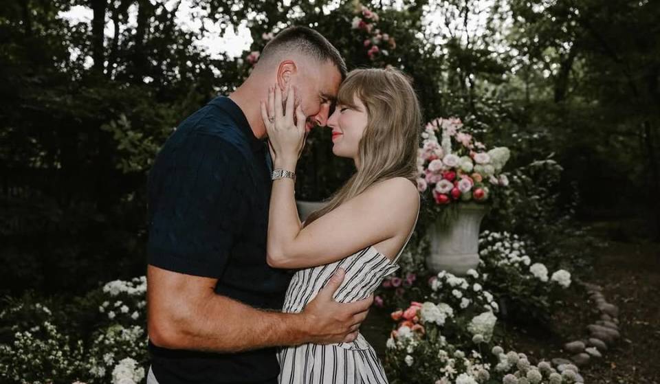 Taylor Swift And Travis Kelce Are Engaged: Take A Look At Her Gorgeous Ring!