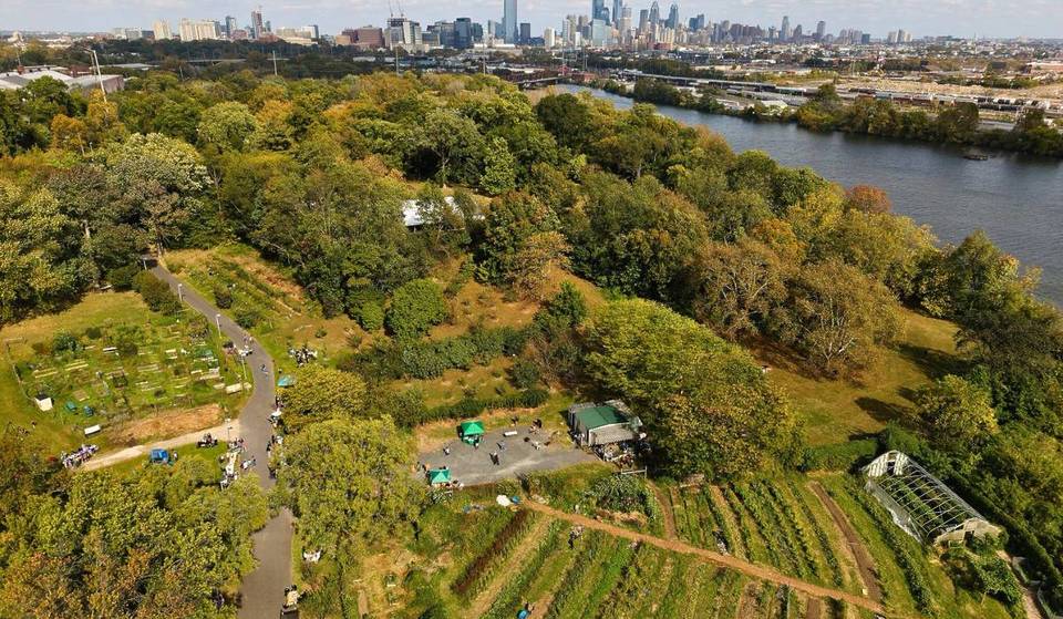 This 50-Acre Riverside Oasis in Philadelphia Is North America’s Oldest Surviving Botanical Garden — And It’s Completely Free to Visit
