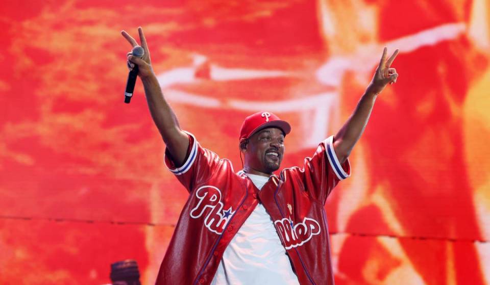 Philadelphia’s One Philly Unity Concert resumed after storm evacuation, ending with overnight fireworks