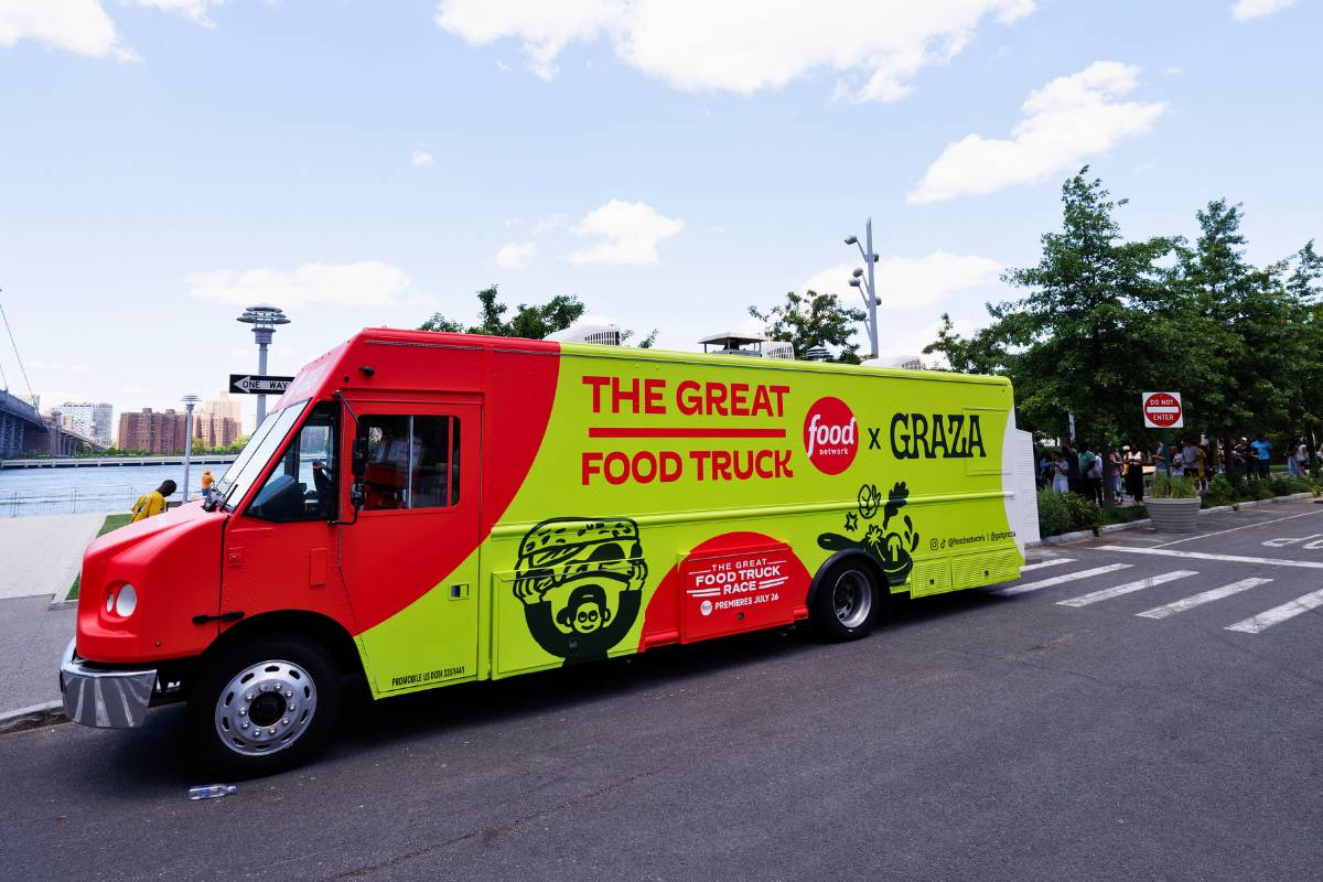 food-network-great-food-truck-tour-philadelphia-free-food-at-dilworth