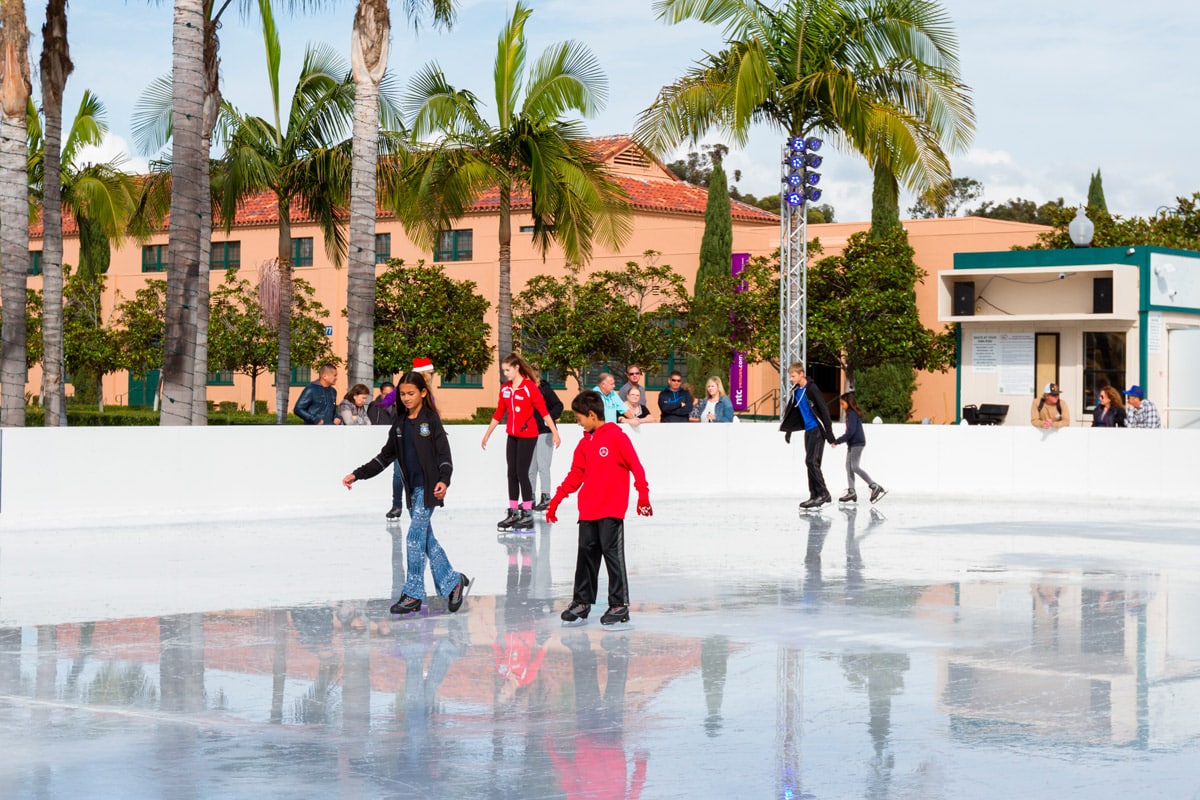 4 MustVisit Rinks To Go Ice Skating In Phoenix This Holiday Season