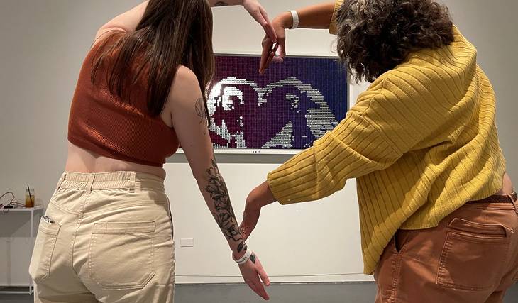 Tucked inside Scottsdale Fashion Square, Wonderspaces Arizona brings interactive exhibitions, robotic sketch artists, and 3D kinetic art under one roof