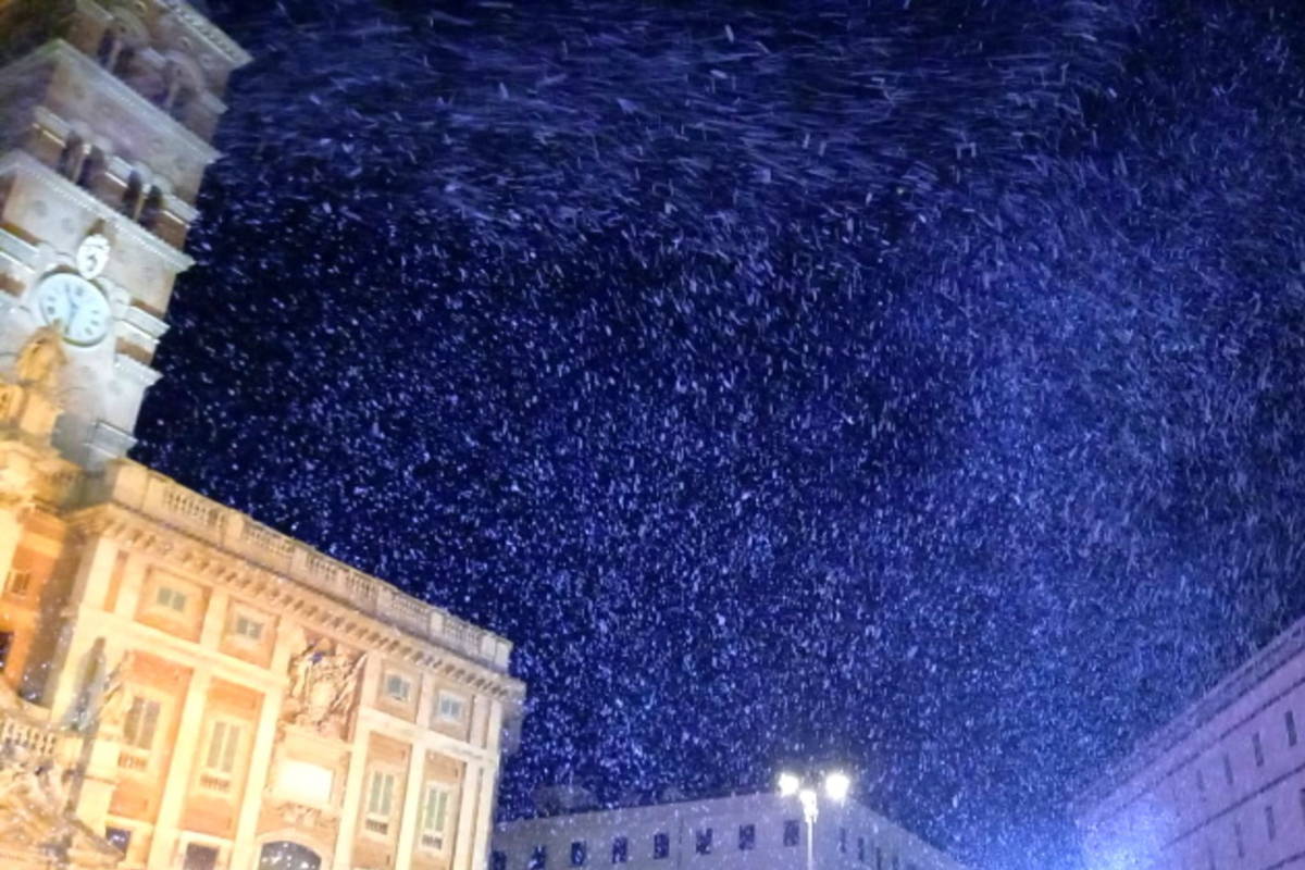 Snow in Rome in August: the miracle happens again today