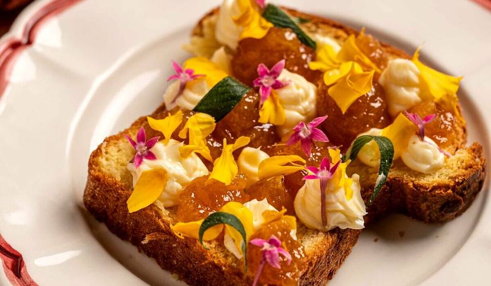 Fiori e ceramiche: a Prati il nuovo bistrot aperto dalla colazione al dopocena