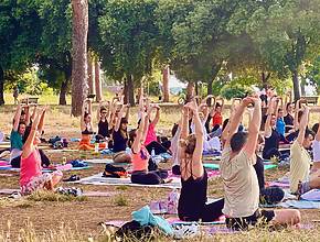 Bis September, kostenlose (abendliche) Yogastunden in der Villa Pamphili