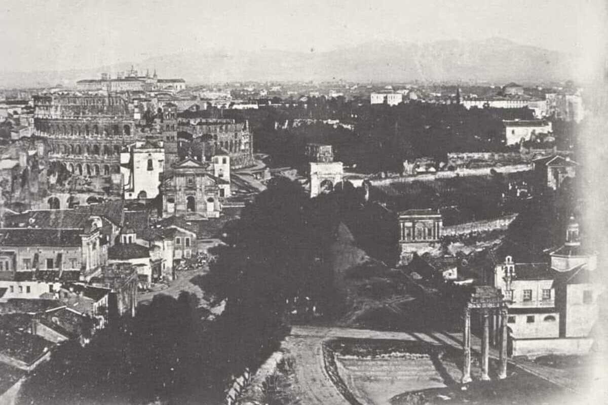 Esta fotografia, tirada em 1841, é a mais antiga fotografia de Roma