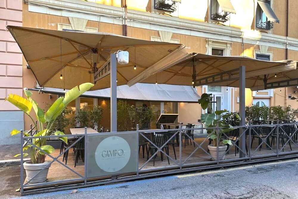 Terrazza esterna del ristorante Campo