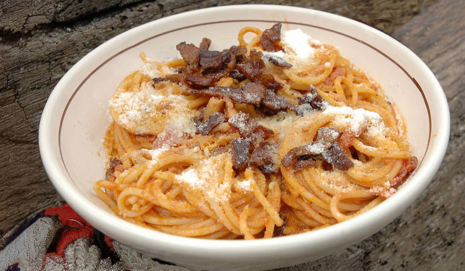 Bis zum 31. August die ‚Sagra della amatriciana‘: ein Teller Spaghetti, Wasser und Wein für 8 Euro