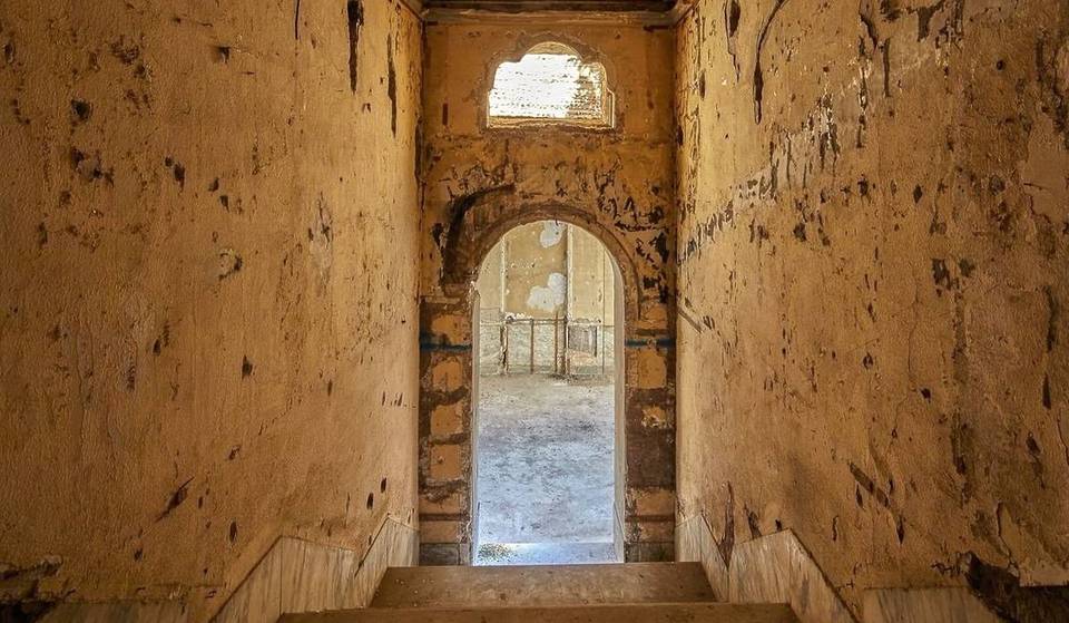 Um antigo clube noturno abandonado no coração de Roma transforma-se numa exposição de arte até 9 de novembro