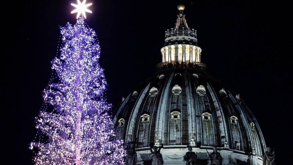 Albero di Natale Piazza San Pietro