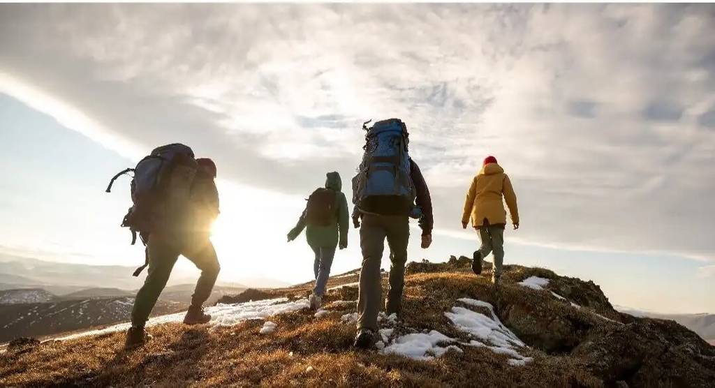 Pessoas que fazem trekking