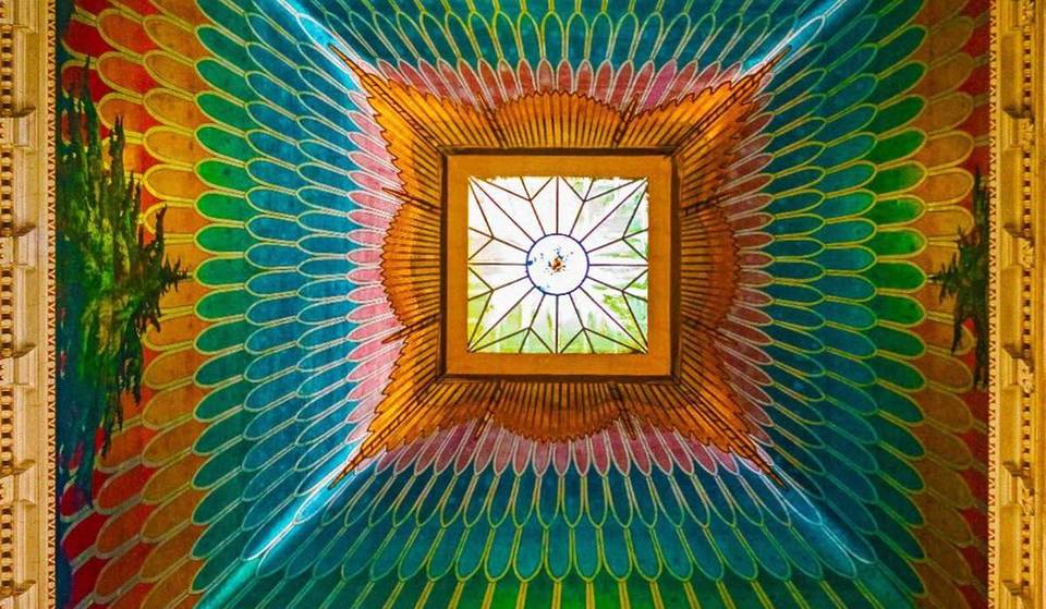 Die quadratische Kuppel, die am Lungotevere glänzt: Hier ist ihre Geschichte und wie man diesen Ort besuchen kann.