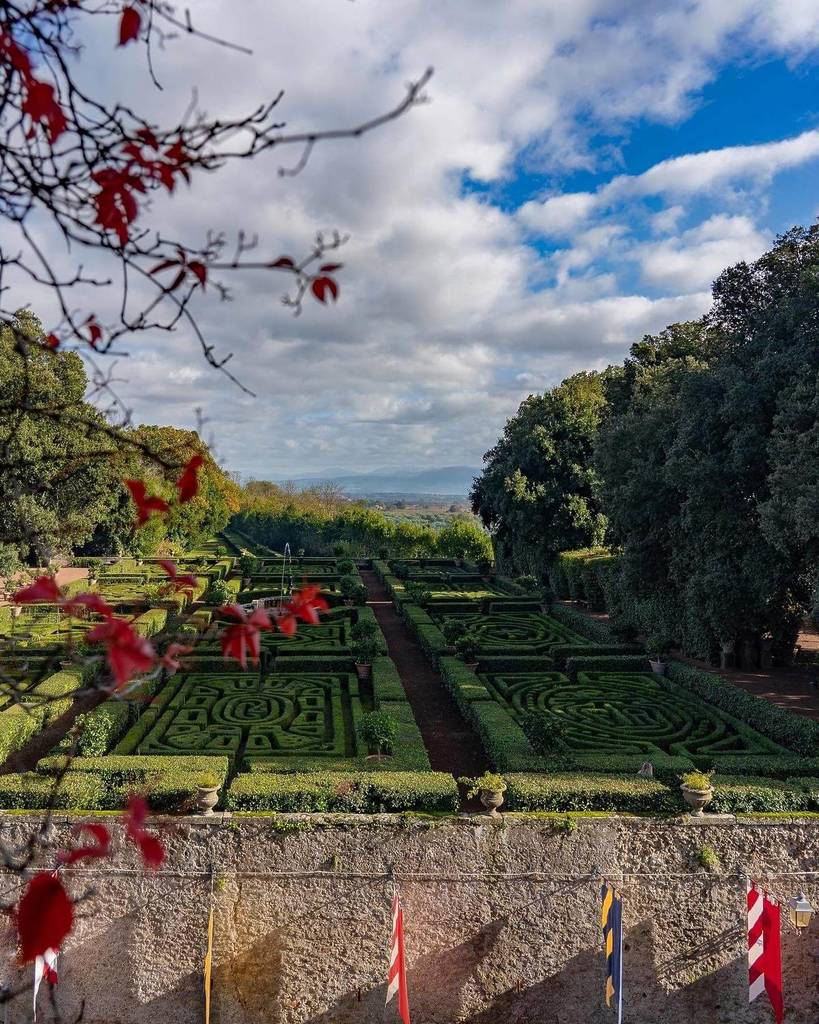 Vista del jardín renacentista del Castillo Ruspoli.