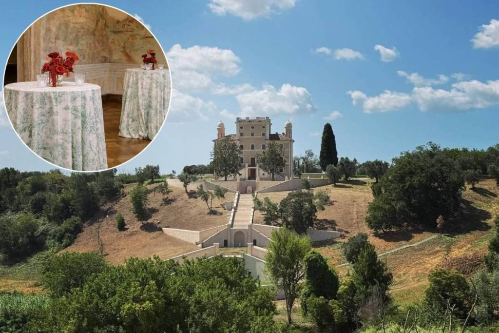 A fachada do século XVII da Tenuta Villa York, na colina da Valle dei Casali, em Roma, após a restauração