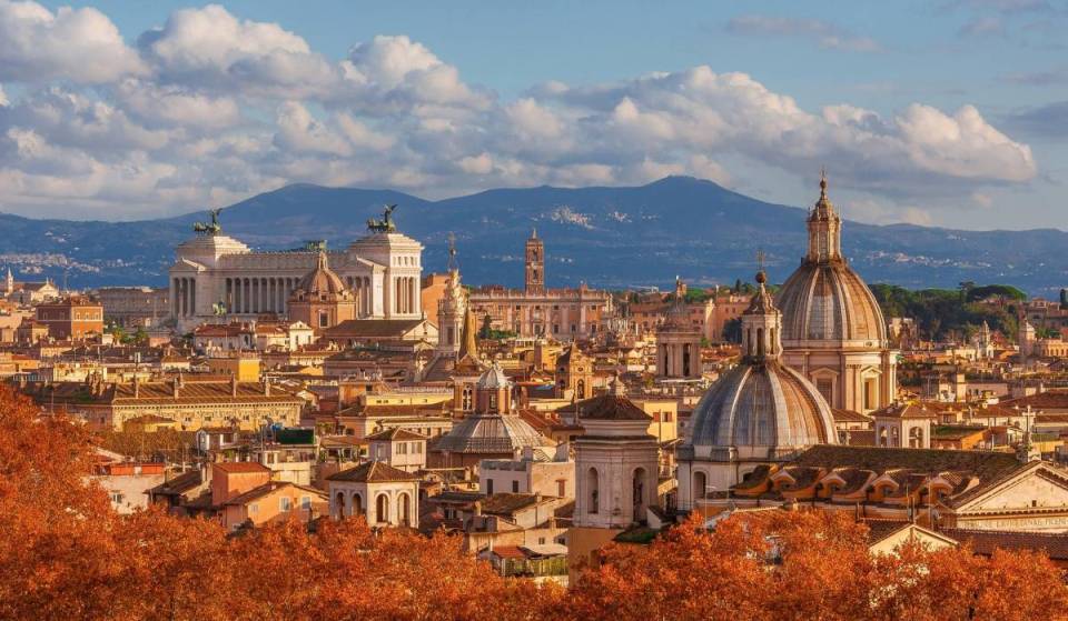 L’ultimo saluto all’estate e un’ora di sonno extra: a ottobre anche a Roma si riportano indietro le lancette