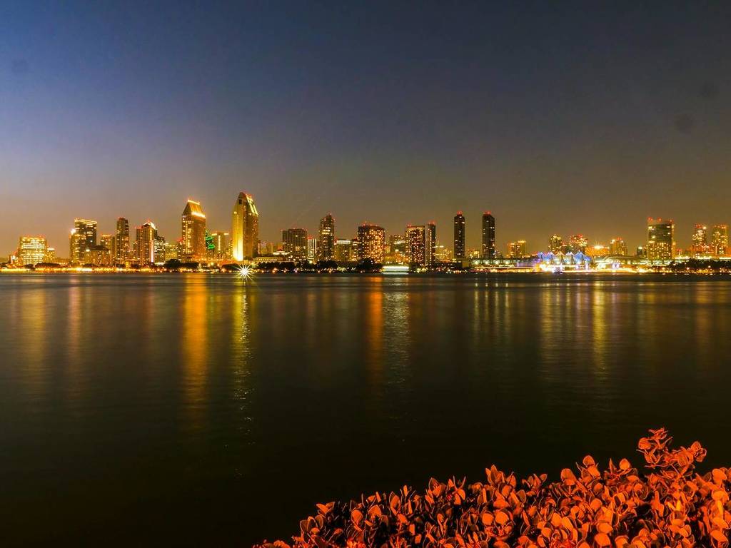 San Diego de noche