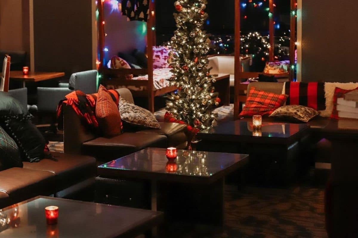 7-holiday-pop-up-bars-in-san-diego-for-festive-cocktails