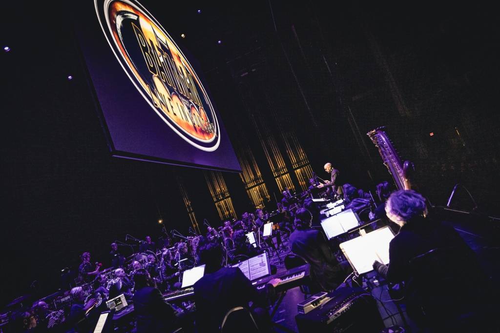 A live orchestra plays alongside Batman (1989)