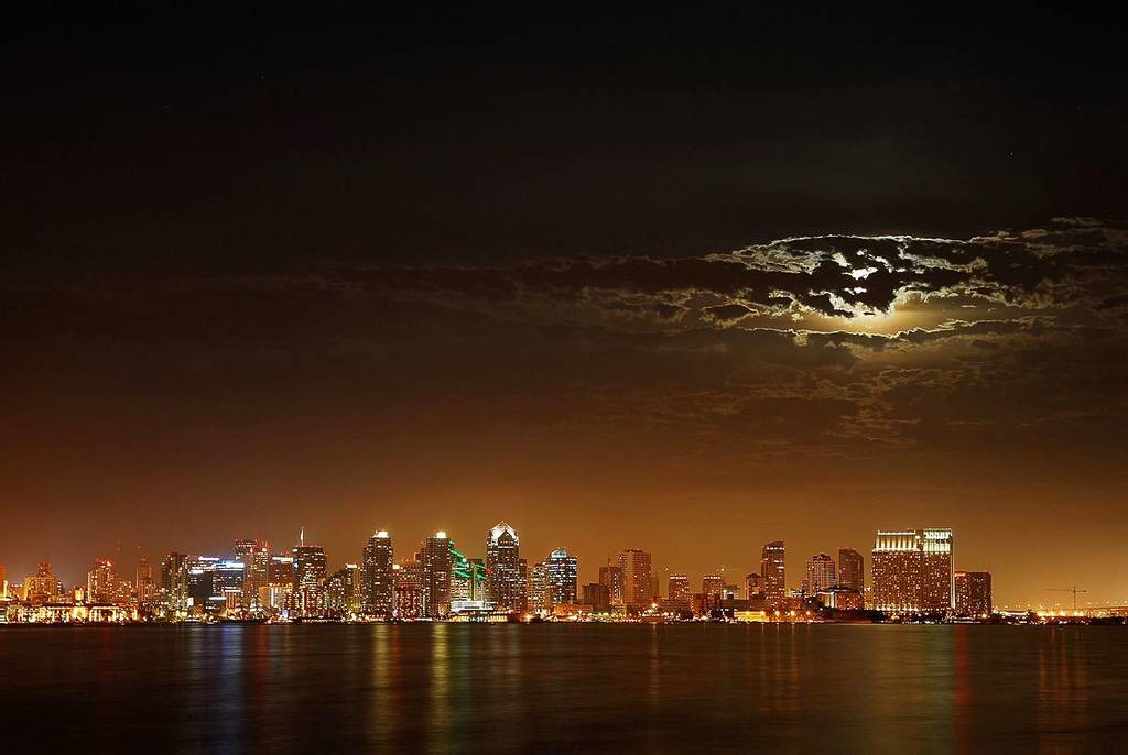 full moon in San Diego