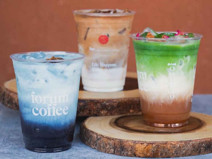 a couple of iced drinks from a shop in San Diego