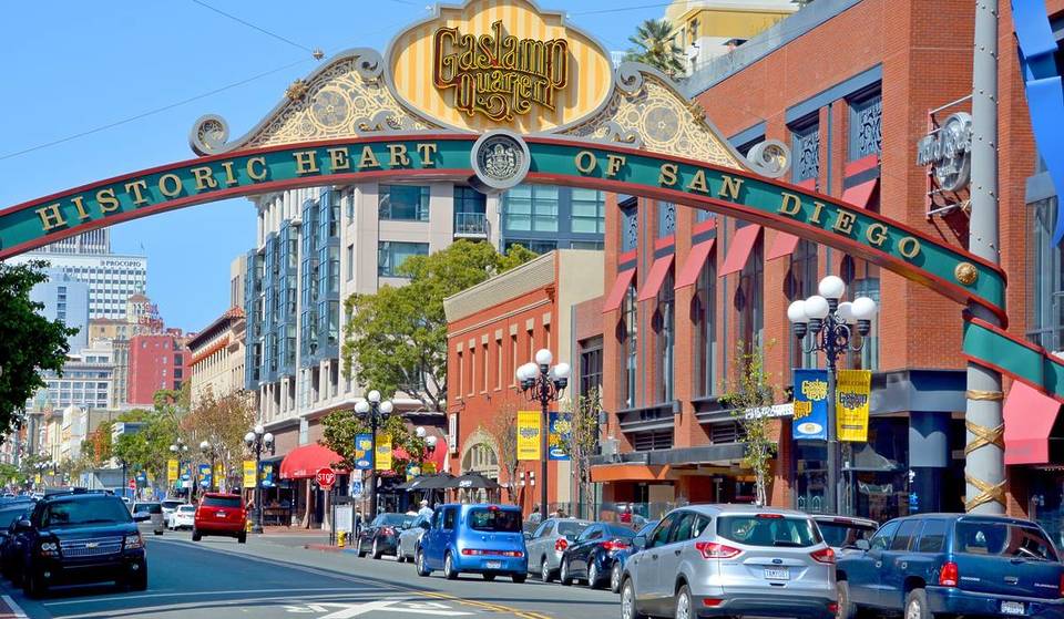 Vea películas clásicas de Halloween en la Casa Davis-Horton esta espeluznante temporada