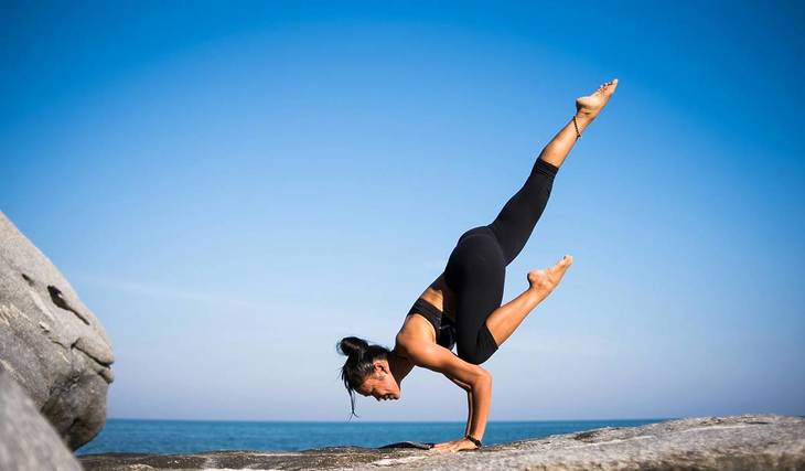 Tu guía de bienestar en San Diego para 2026: yoga, pilates, terapia de luz roja y mucho más.
