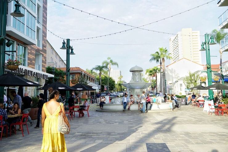 Italian piazza in the middle of San Diego